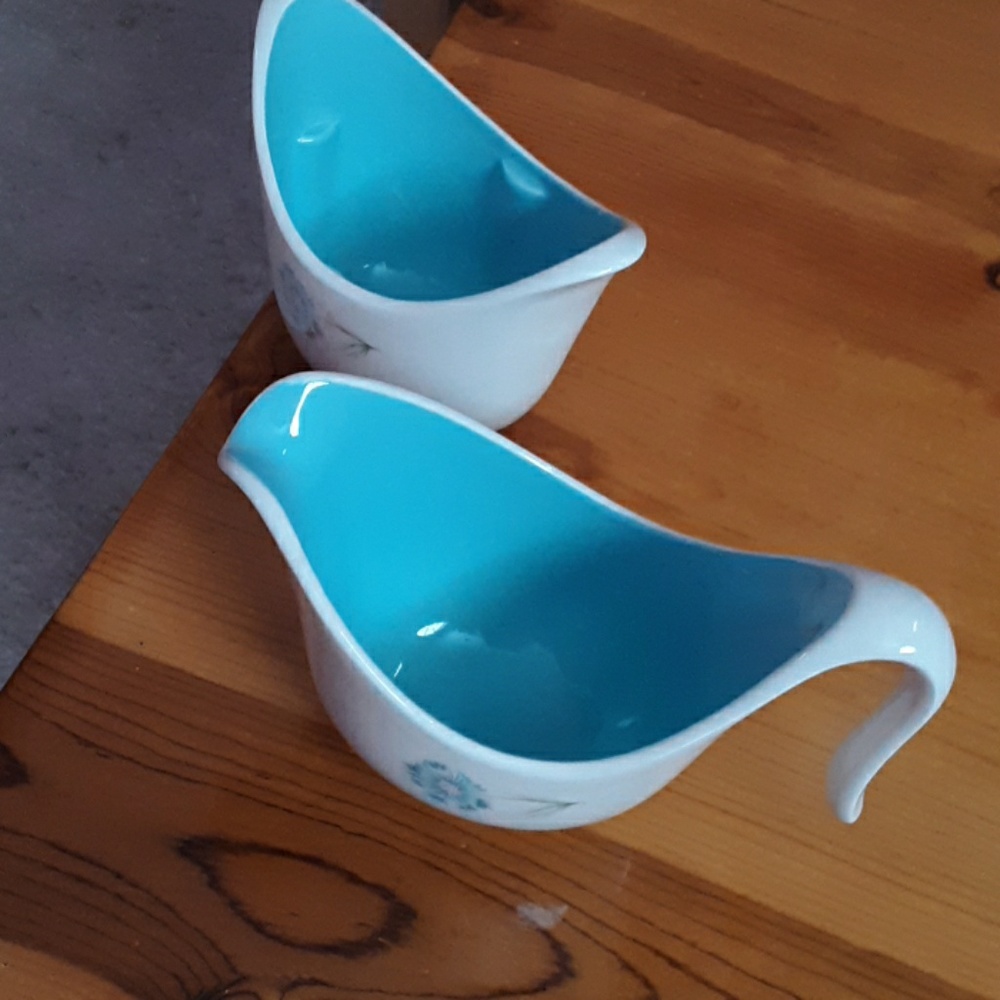 Creamer and sugar bowl.